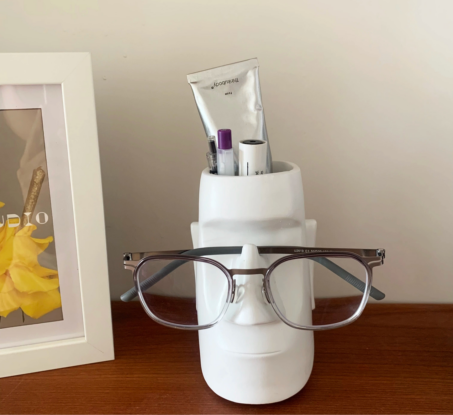 MoaiMate Multi-Use Desk Sculpture for Stationery, Spectacles & Brushes