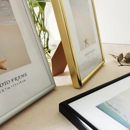 LumeFrame Aluminium Wall Photo Frame with Clear Plexiglass Cover