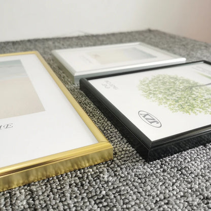 LumeFrame Aluminium Wall Photo Frame with Clear Plexiglass Cover