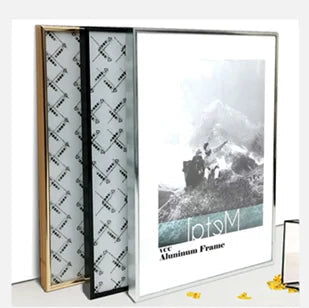 LumeFrame Aluminium Wall Photo Frame with Clear Plexiglass Cover