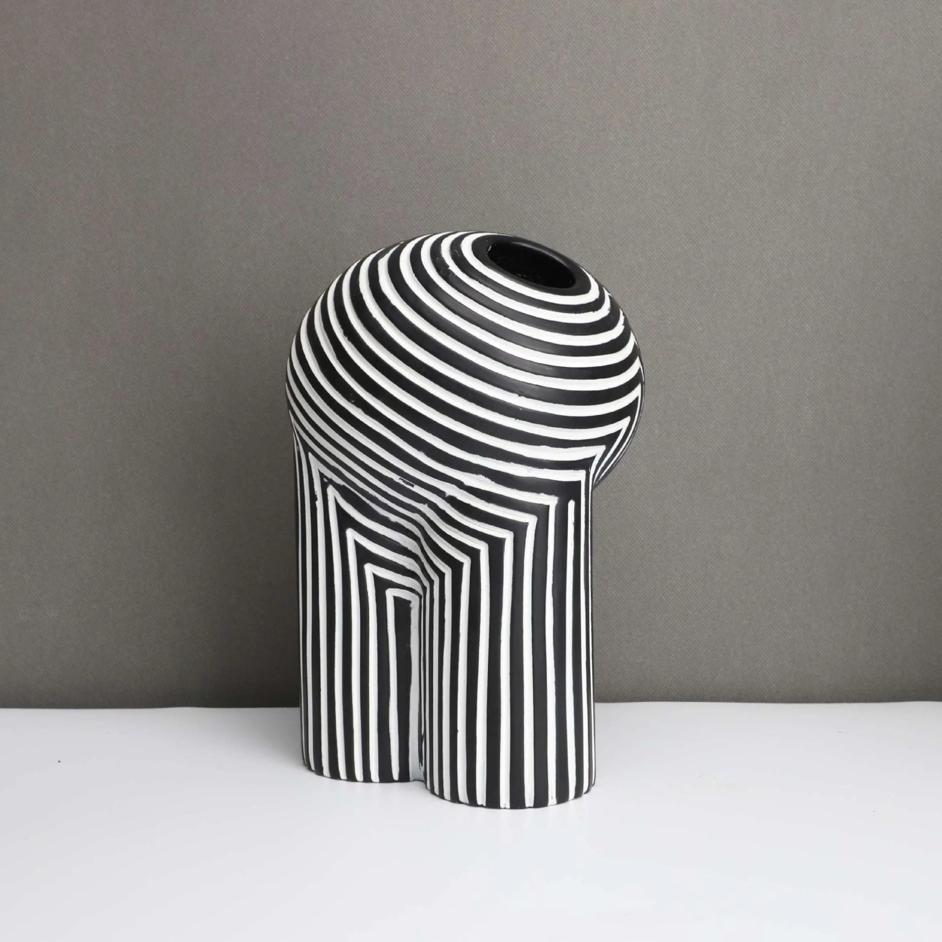 Resin striped vase